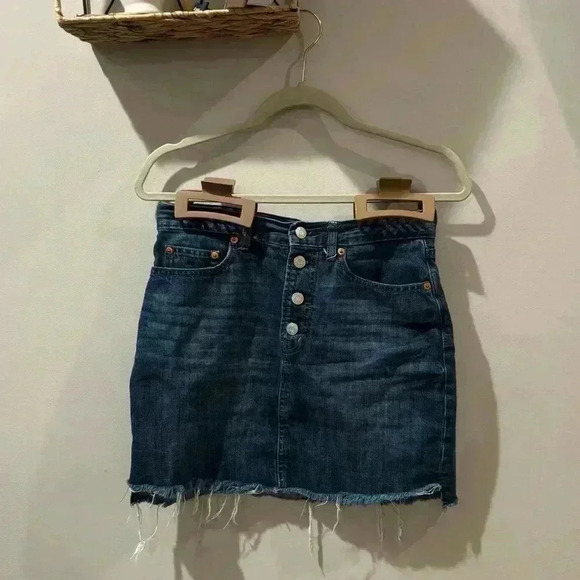 GAP Dresses & Skirts - GAP Denim Skirt
